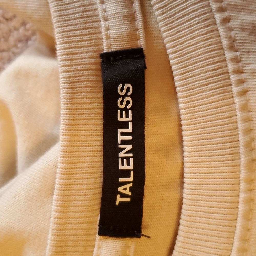 Talentless Tee - Picture 3 of 6
